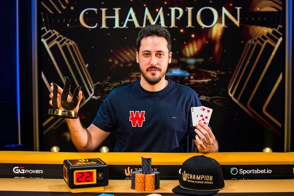 Adrián Mateos