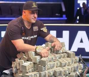 Principales pasatiempos de Michael Mizrachi