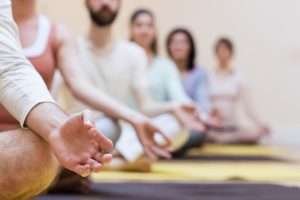 Meditación en el póker: Clave para mejorar su estrategia