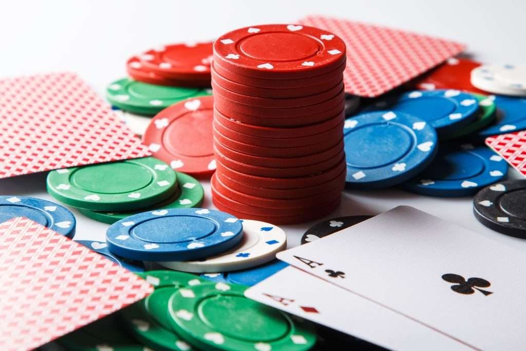 cash y torneos poker